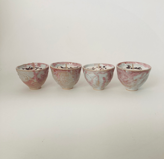 Petite tasse avec bougie « octobre rose »